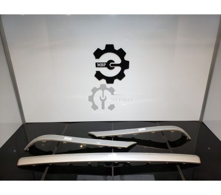 BAGUETA LATERAL TRASERA CLASE C 2001 AL 2007