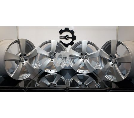 JUEGO DE LLANTAS R18 ORIGINAL W212