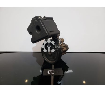 BOMBA DE DIRECCION ORIGINAL USADA CLASE C W204 2011