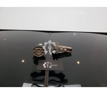 SOPORTE DE PARAGOLPE DELANTERO CLASE C W204 Y CLASE W W212